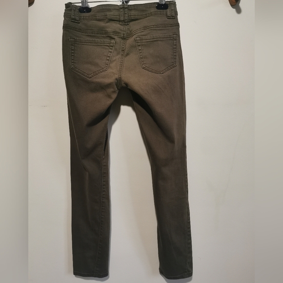 Romeo & Juliet Couture Olive or Khaki Green Skinny Jeans Size 27 - Picture 2 of 6